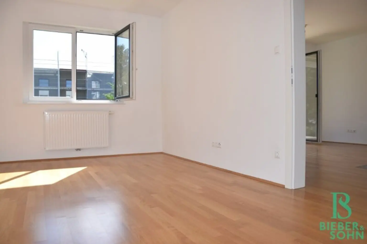 Zimmer/Blick Wohnraum