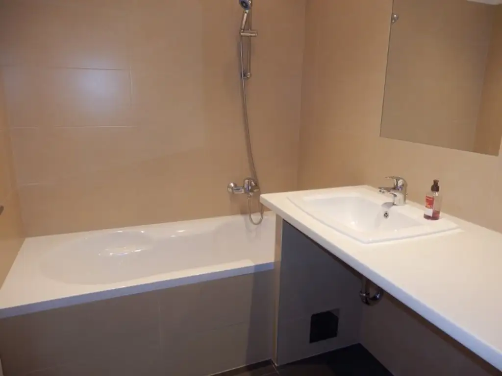 IDEALE HOFSEITIGE 2 Zimmer Neubauwohnung -  tolle Aufteilung!!