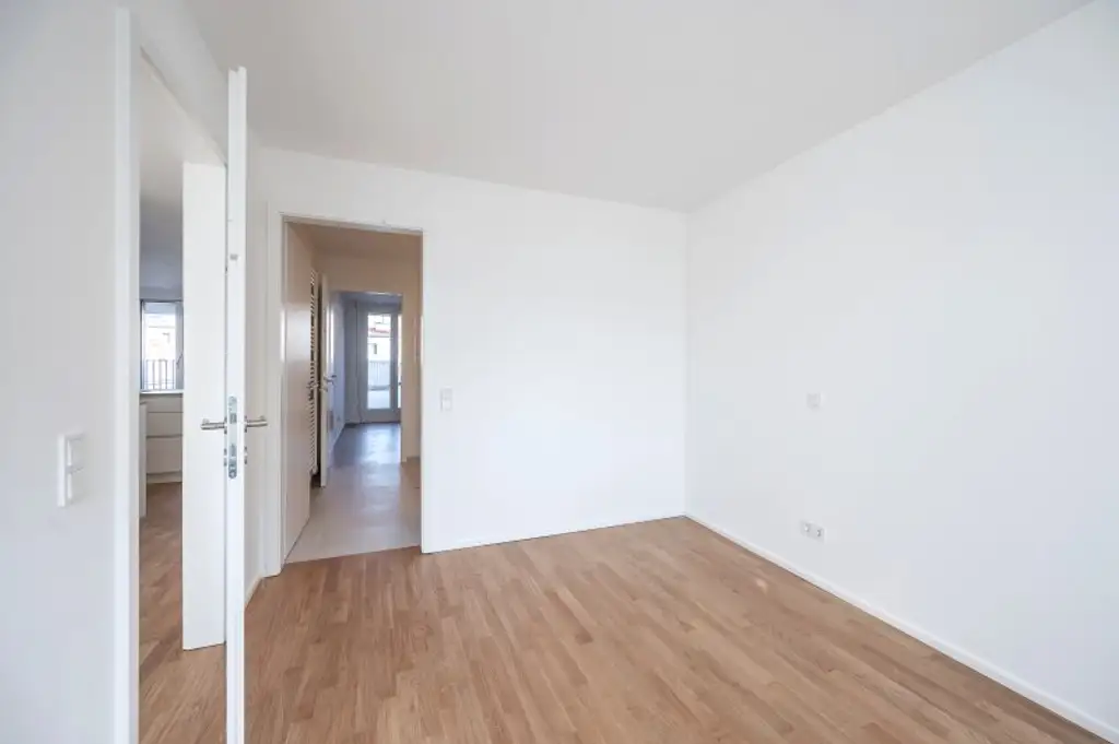 ++MOLLARD 50++ Elegant 3-room apartment in Vienna’s vibrant city core (1/22)