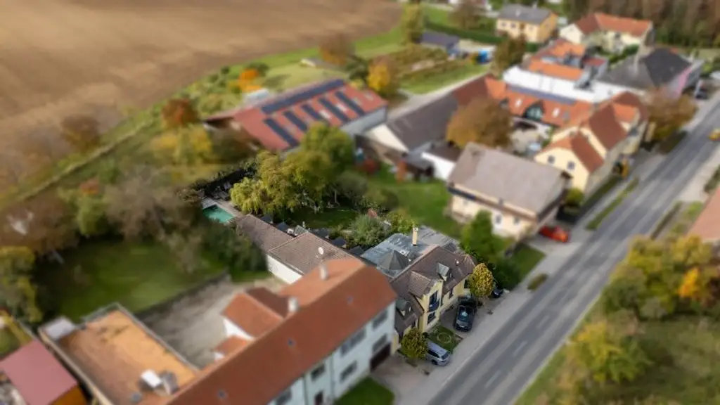 Paradies-Liebhaber aufgepasst! Detailreiches Ein oder Mehrfamilienhaus!