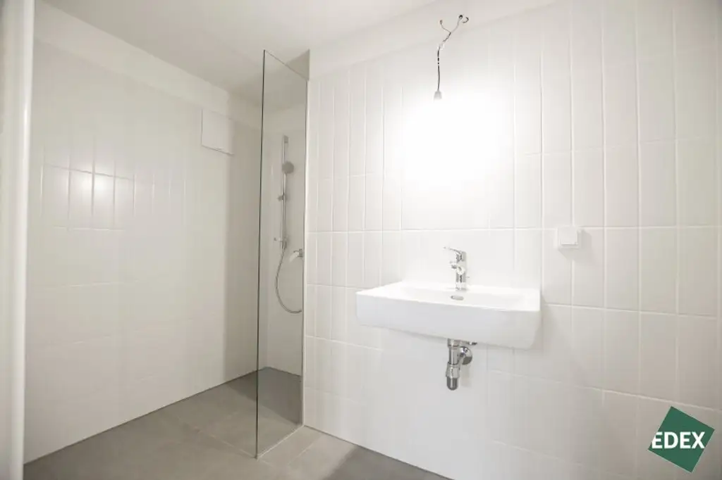 Erstbezug: Moderne Wohnung mit Galerie, Balkon und offener Raumgestaltung