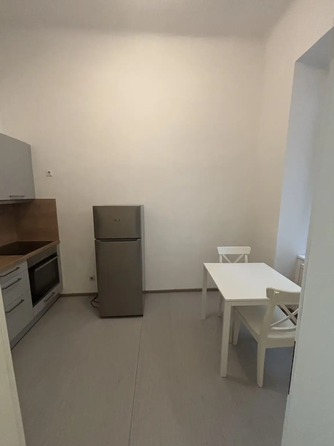 Sehr ruhiges  Altbauarpartment ca. 43m² in Toplage 1090 Wien !