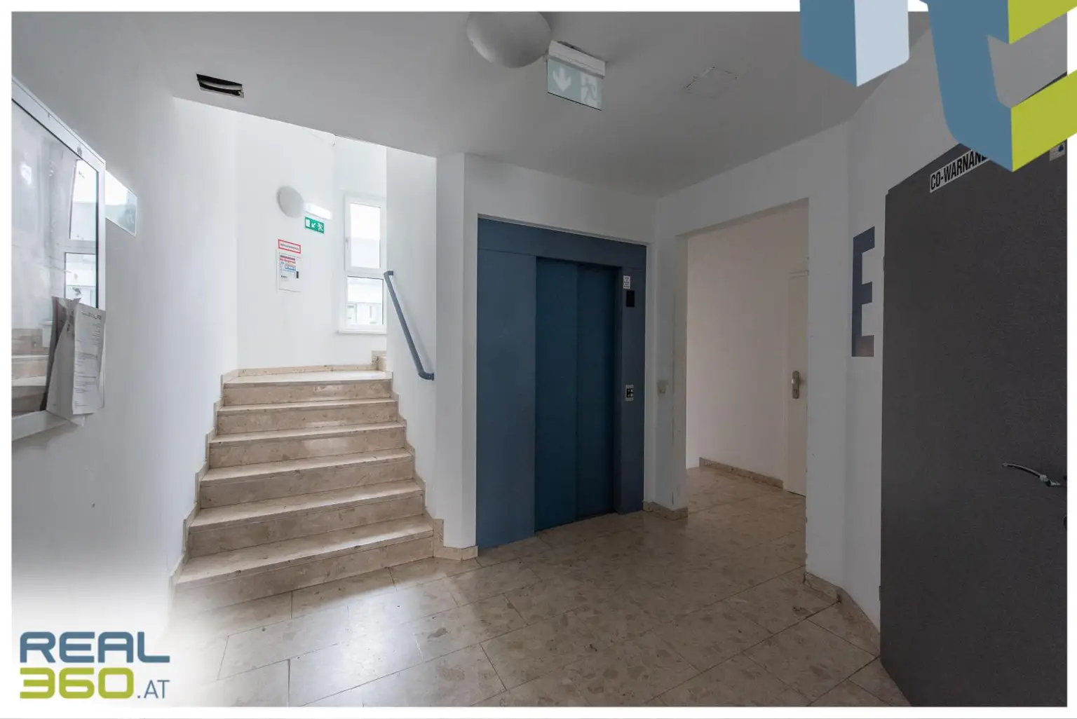 Stiegenhaus inkl. Lift