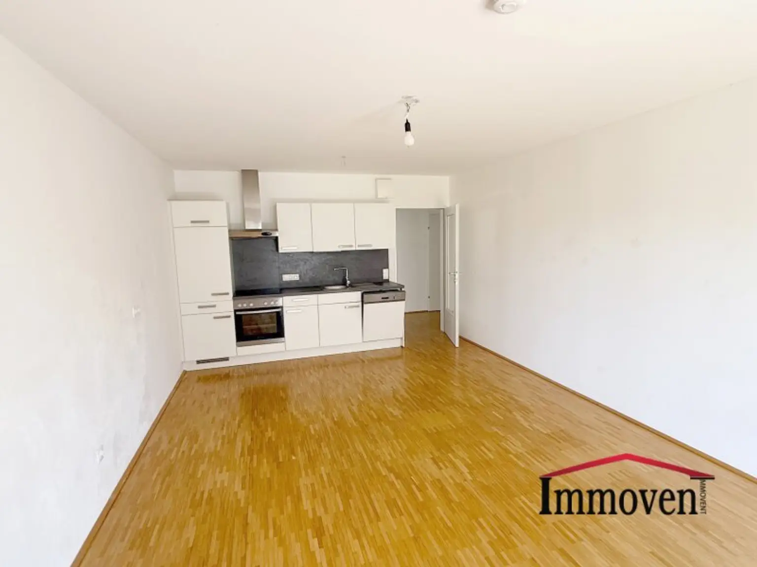 SOMMERAKTION* - ERSTES MONAT MIETFREI - 3-Zimmerwohnung mit Balkon in zentraler Lage!
