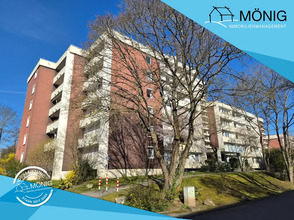 Großzügige 4,5 Zimmer Wohnung in ruhiger Lage 
von Sindelfingen mit Balkon und Garagenbox