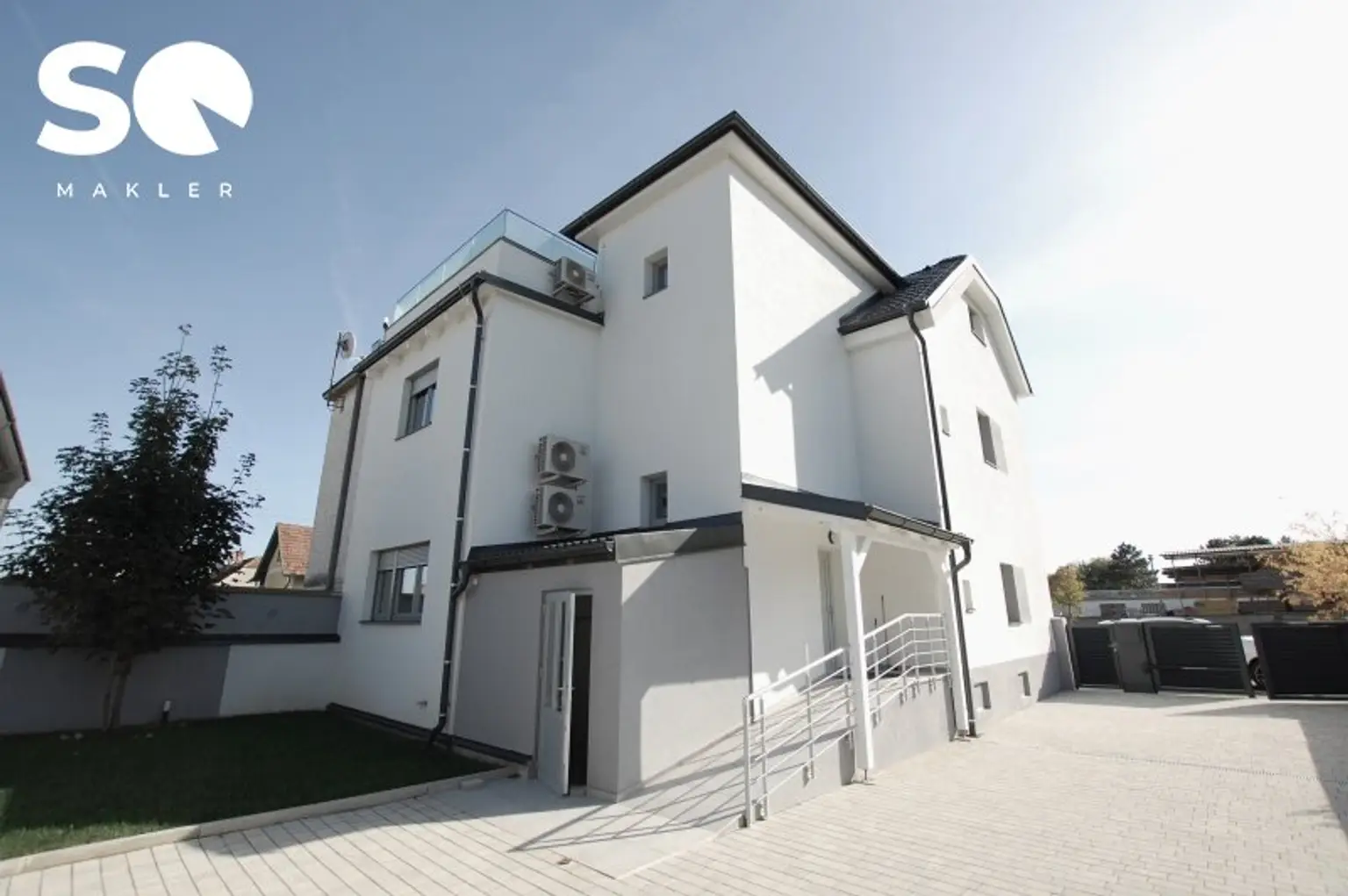 #SQ - WIENER NEUSTADT: EXKLUSIVES WOHNERLEBNIS FÜR FAMILIE, ARBEIT UND MEHR – TRAUMHAUS MIT DACHTERASSE UND FERNBLICK