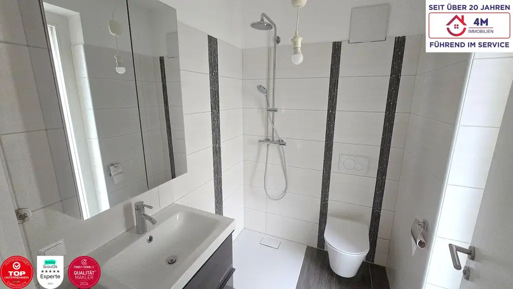 4-Zimmer-Doppelhaushälfte mit Photovoltaik und 3 Stellplätzen