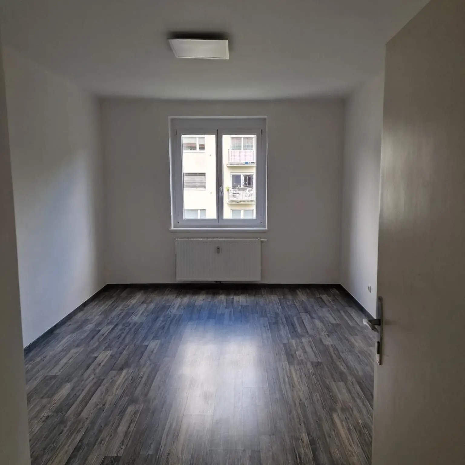 3-Zimmer-Wohnung mit Balkon mit Einbauküche