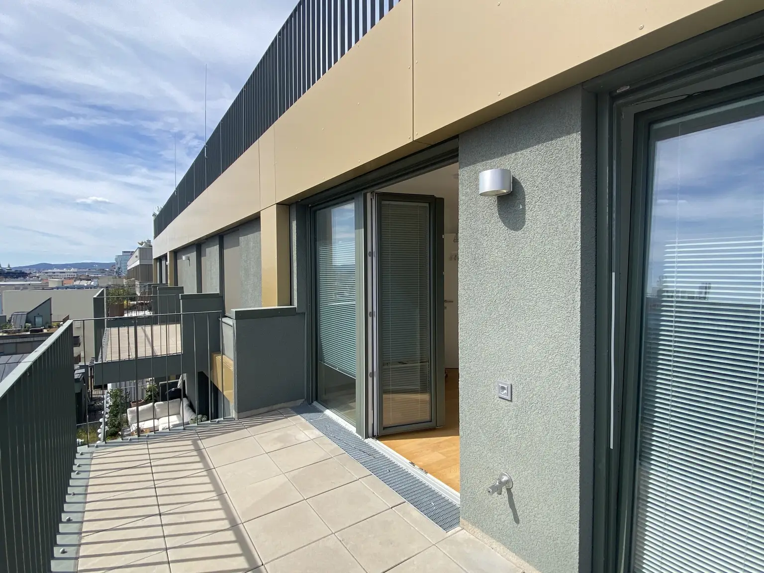 LAENDYARD | 5-Zimmer-Wohntraum mit Dachterrasse  in Donaukanal Nähe