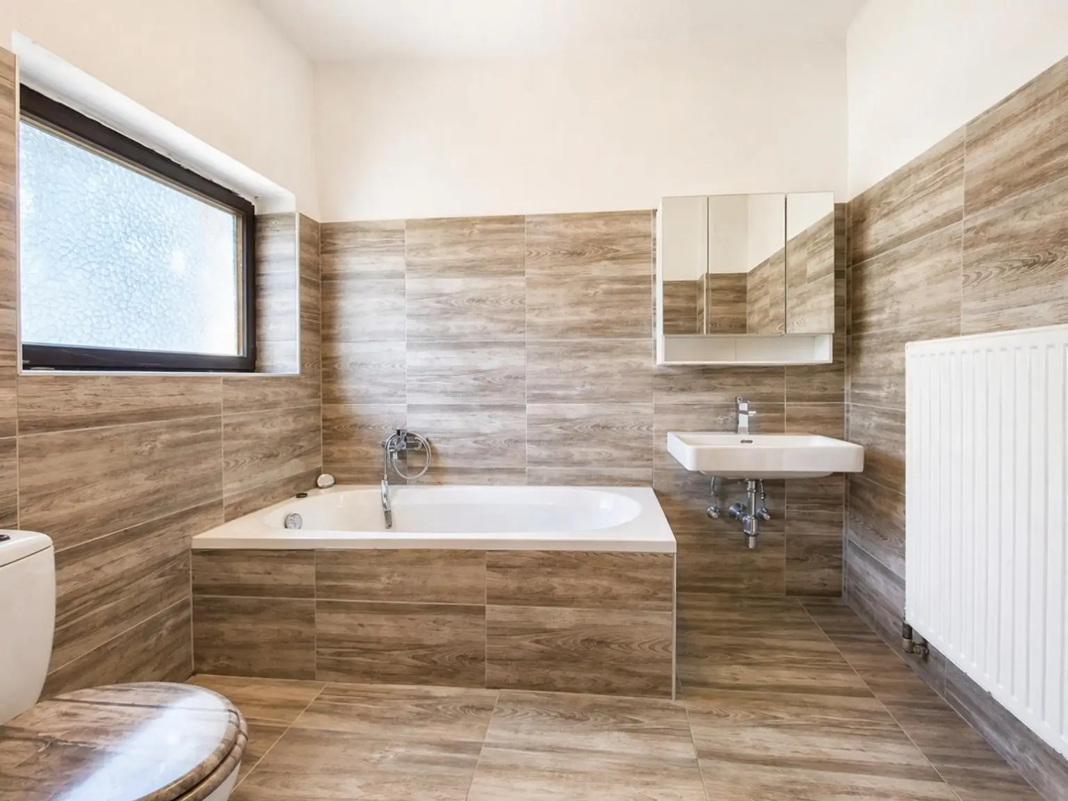 Badezimmer 2. Wohngebäude