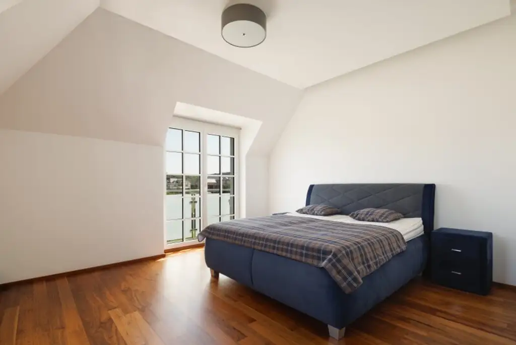 LUXUS VILLA mit Innenpool und Weinkeller im Golfclub Fontana