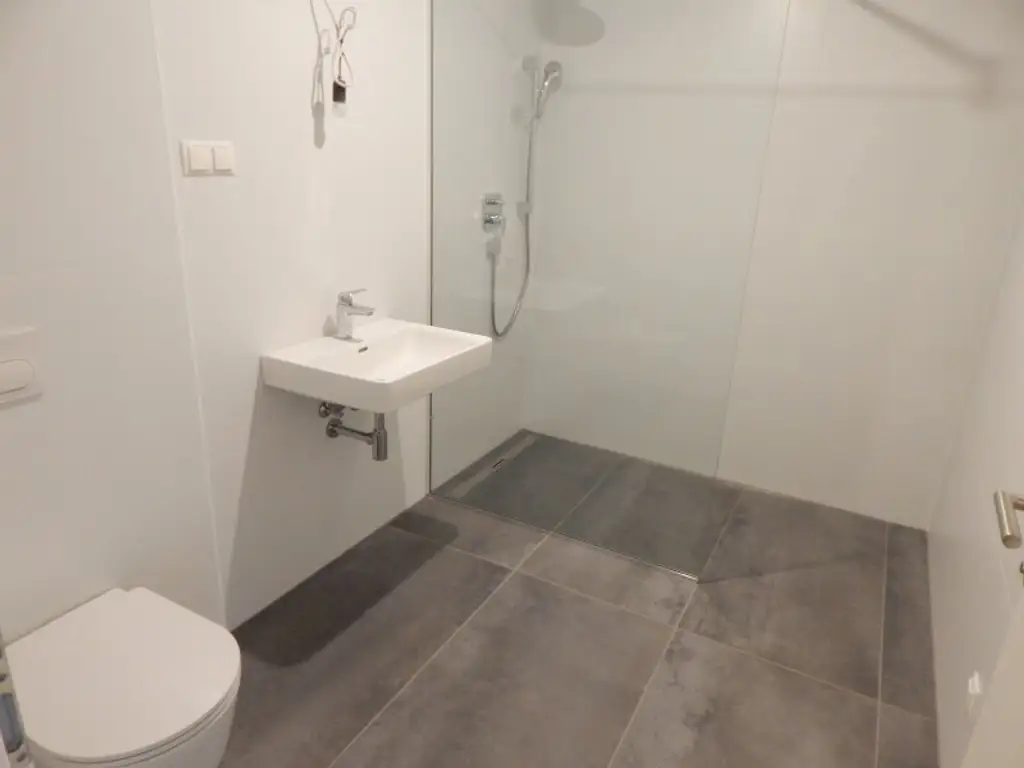 "Wohntraum" Erstbezug mit Terrasse oder Garten im Cottageviertel vom 17.Bezirk