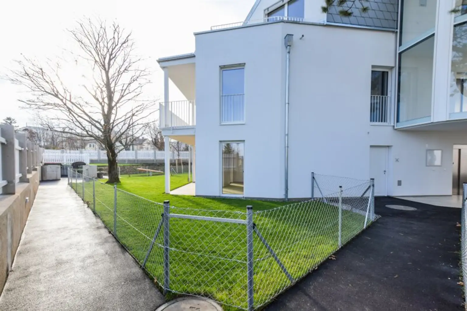 Lichtdurchflutete, großzügige 3-Zimmer Wohnung in traumhafter Lage von Mödling