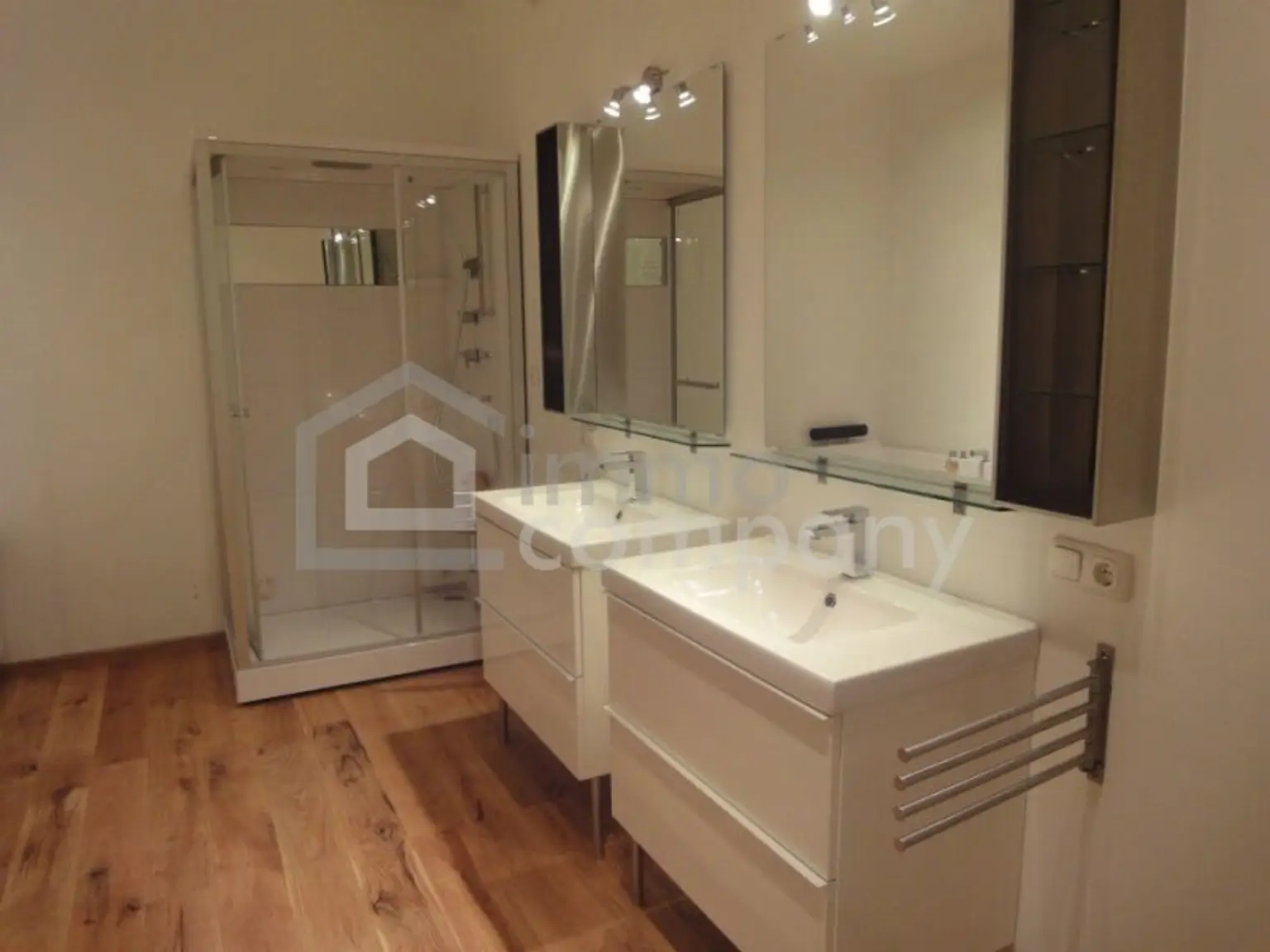 Der Traum der Alten Donau **Penthousewohnung in absoluter Ruhelage**