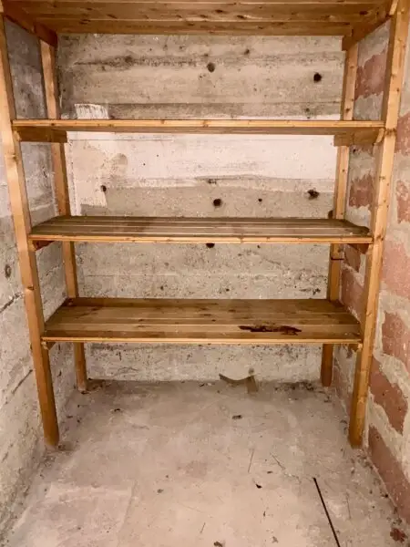 EIN TRÄUMCHEN! FRISCH SANIERT, HELL UND RUHIG MIT LOGGIA IM SCHÖNEN GERSTHOF