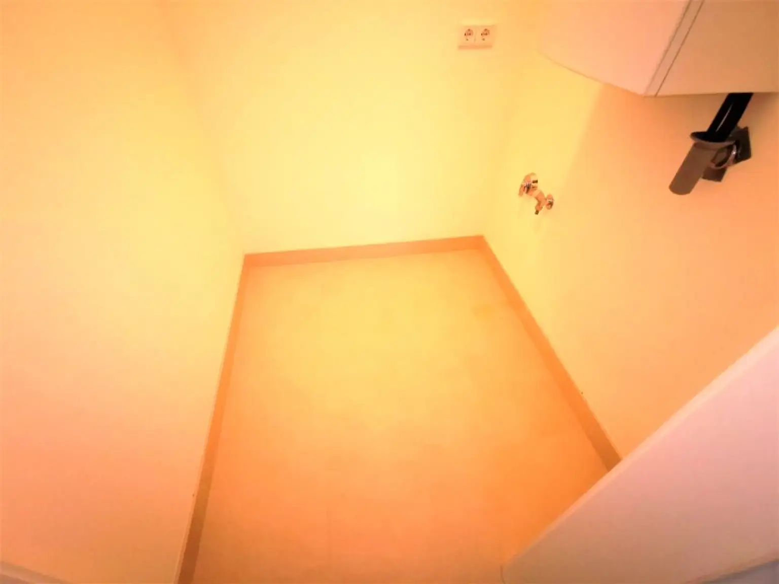 Dachgeschosswohnung der Superlative: 3 Zimmer mit viel Freifläche & Luxus pur in Citynähe : ab November zur Anmietung frei!