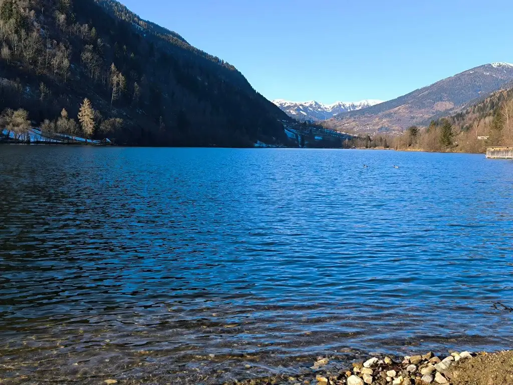 Seeliegenschaft am Afritzer See – 4.600 m² mit privatem Seezugang