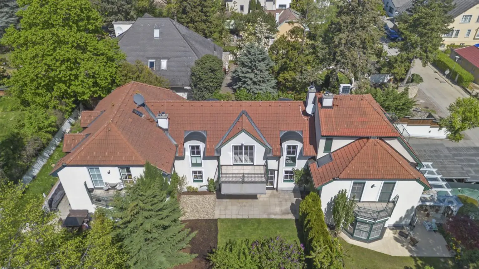 QQ | ++ NEU ++ CHARMANTES Reihenhaus in Ruhelage – Gießhübl | Prima Service Immobilien