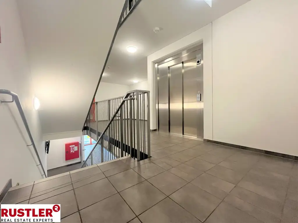 Ideal für Studierende & Sportfans: Balkonwohnung mit niedrigen Heizkosten!