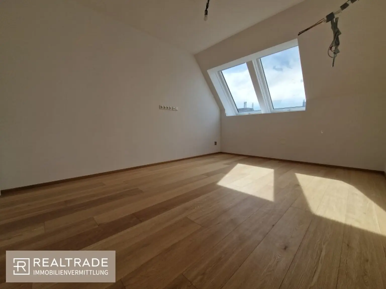 !!! NEU !!! Erstbezug DG-Wohnungen nähe Heinestraße