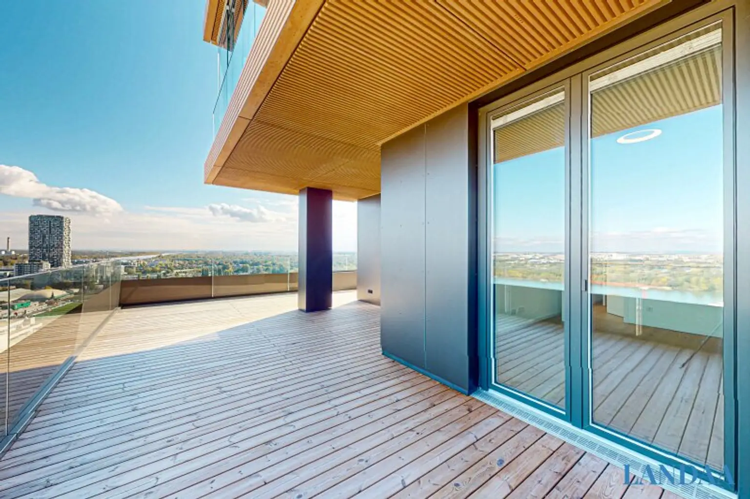 Exklusive 2-Zimmer-Wohnung mit Panorama-Blick & Concierge-Service
