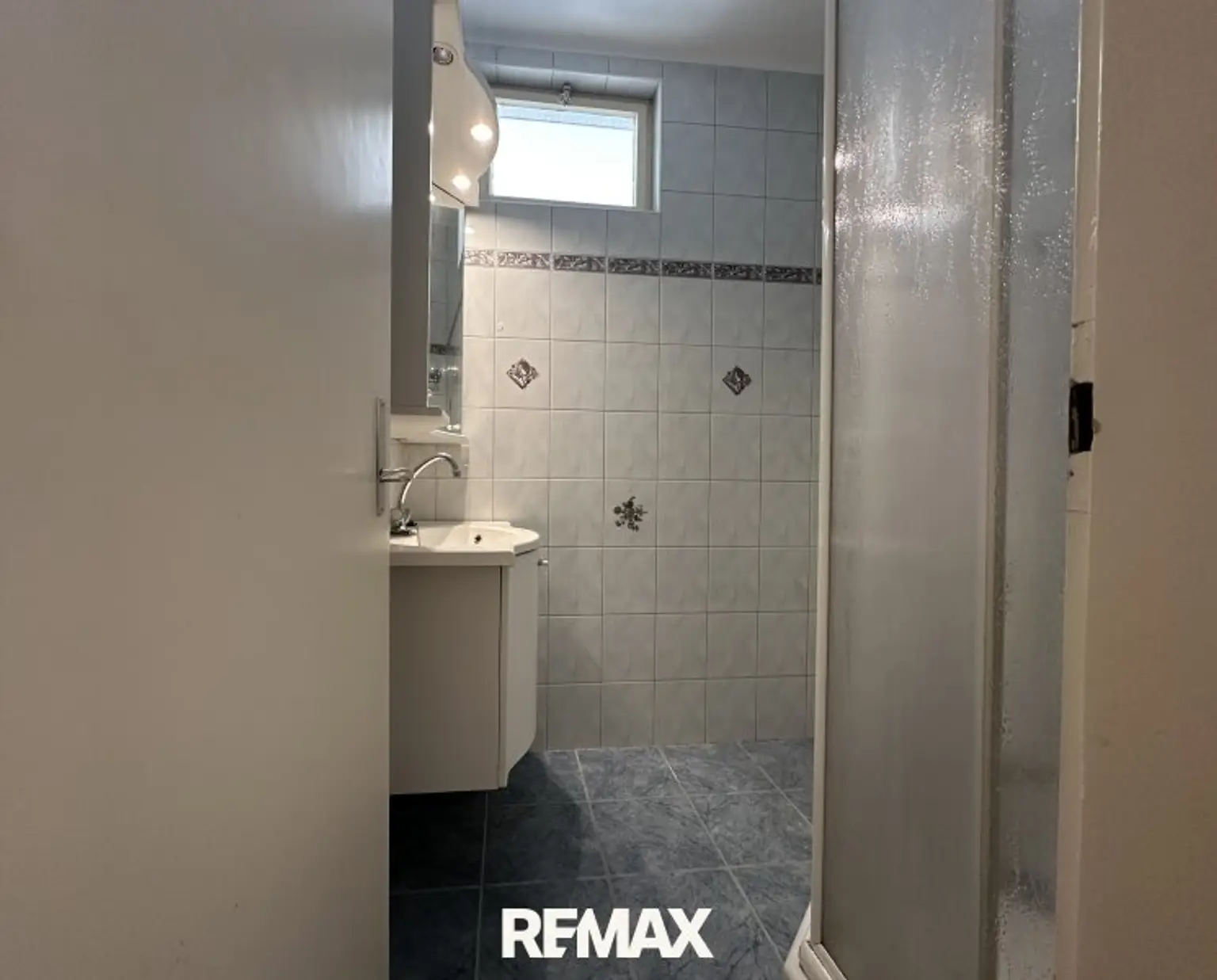 ***Charmante 3-Zimmer-Erdgeschosswohnung mit Potenzial in Mürzzuschlag***