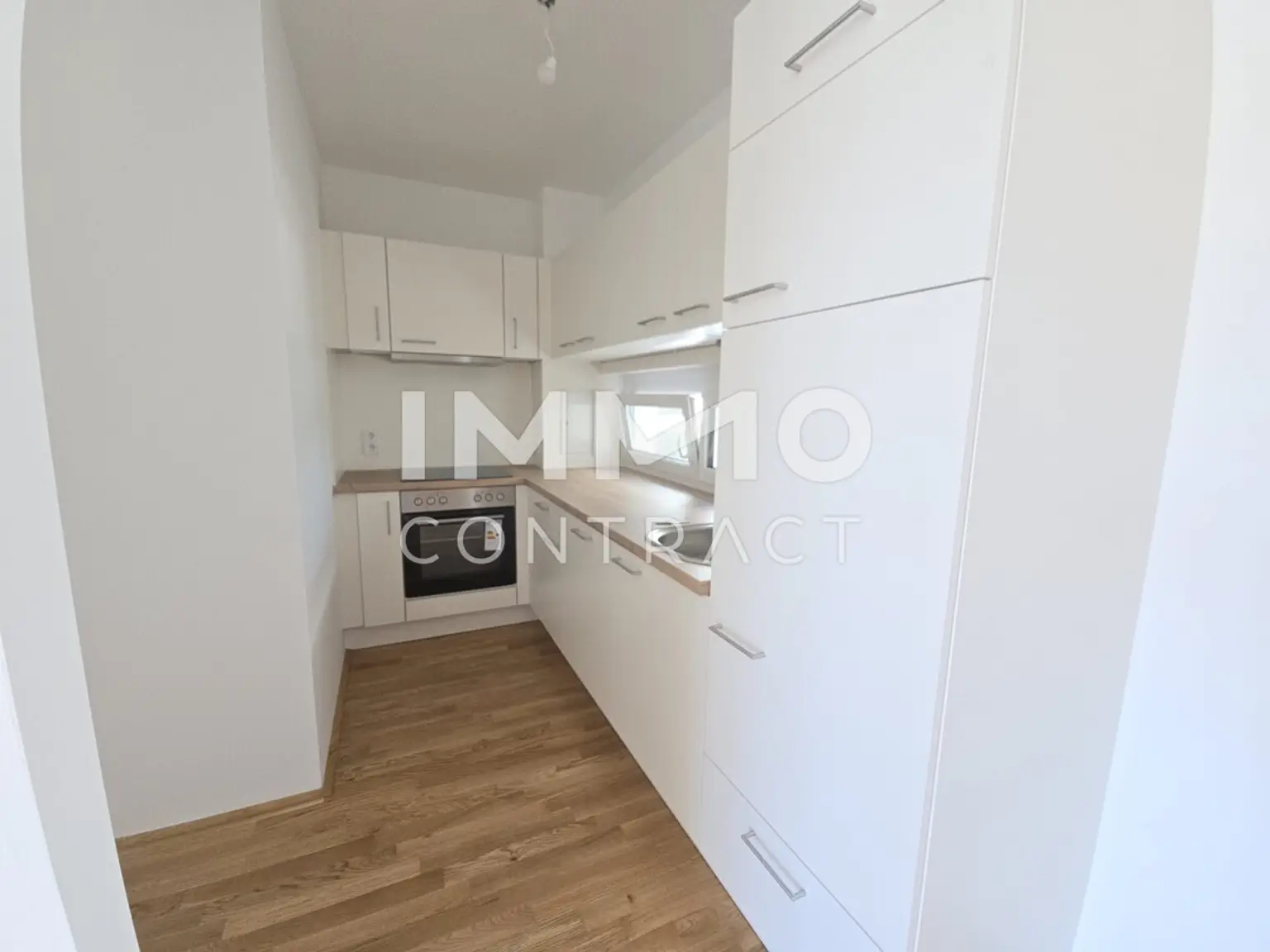 Erstbezug ab 01.10.2025: geförderte 4 Zimmer Wohnung mit Balkon in ruhiger und zentraler Lage - Puchstraße 34 - Top 08