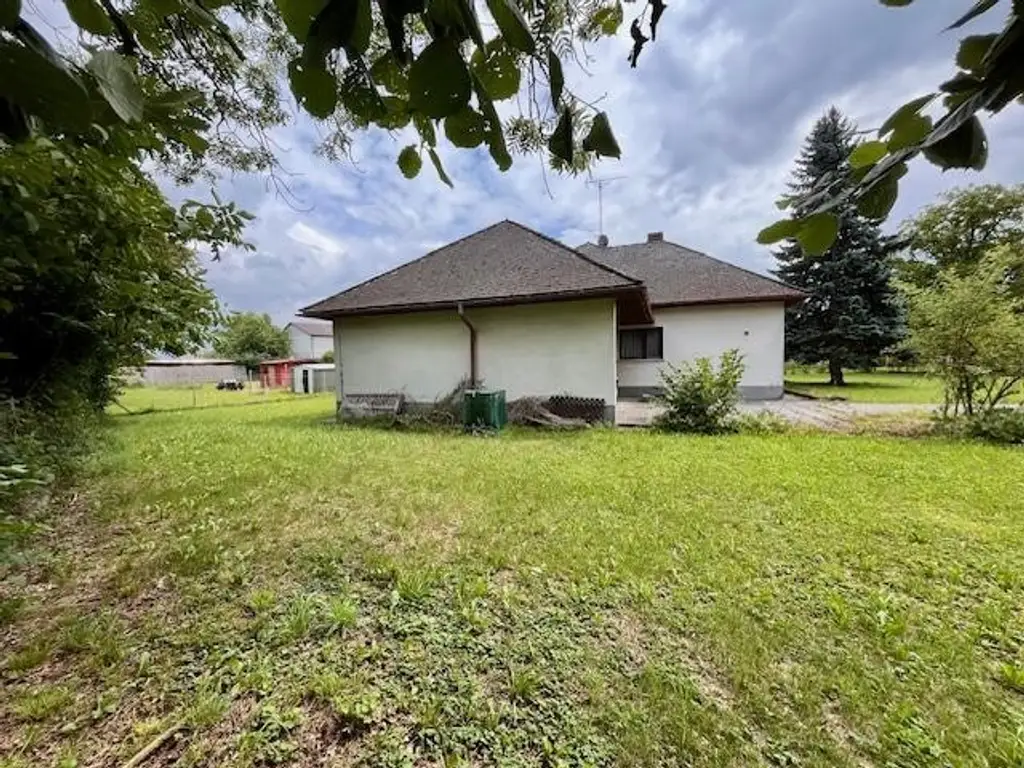 Ruhig gelegenes Baugrundstück mit Altbestand am Stadtrand von Wels zu verkaufen