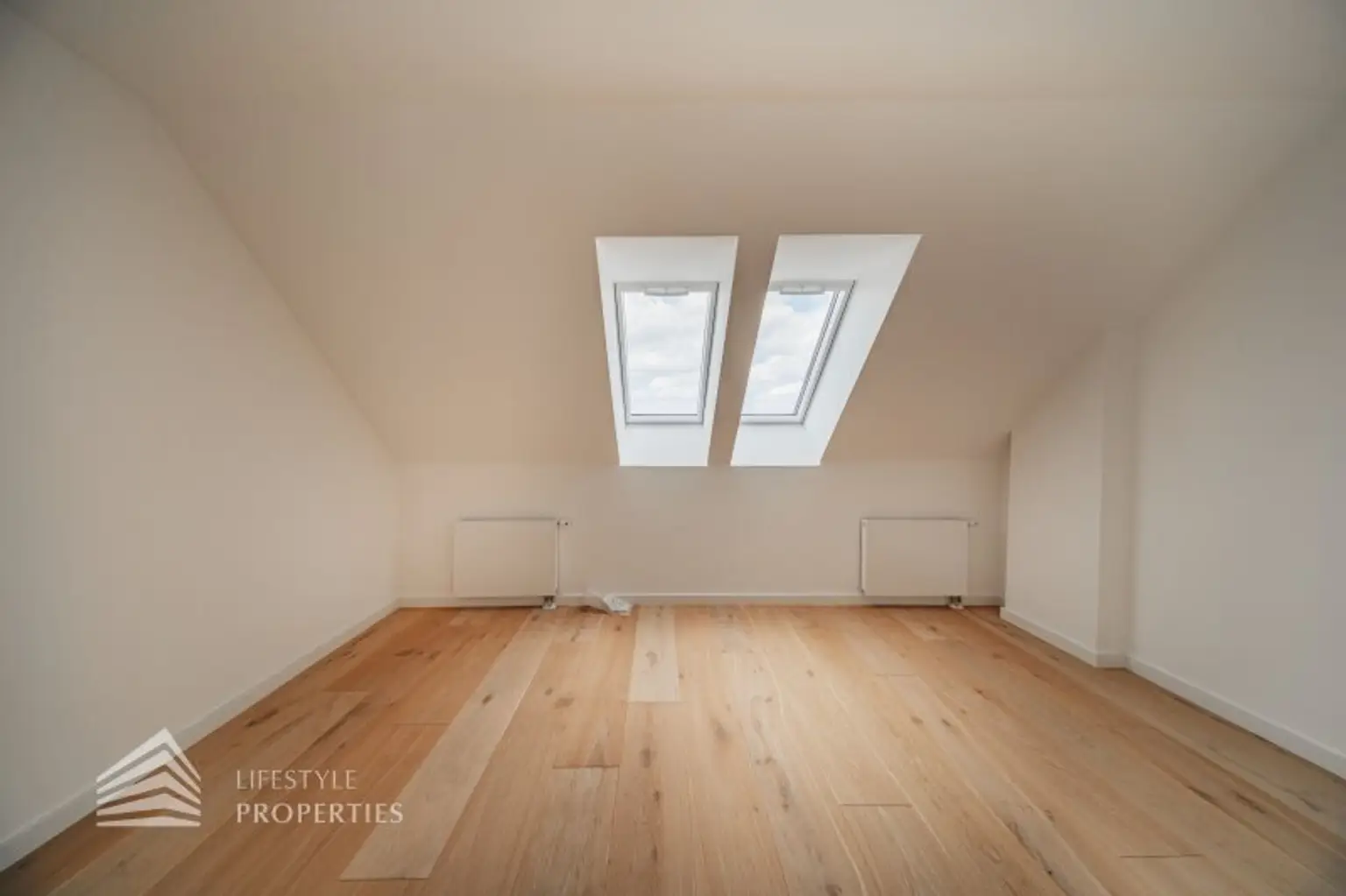 Helle 2-Zimmer-Maisonettewohnung, Nähe Wiedner Hauptstraße