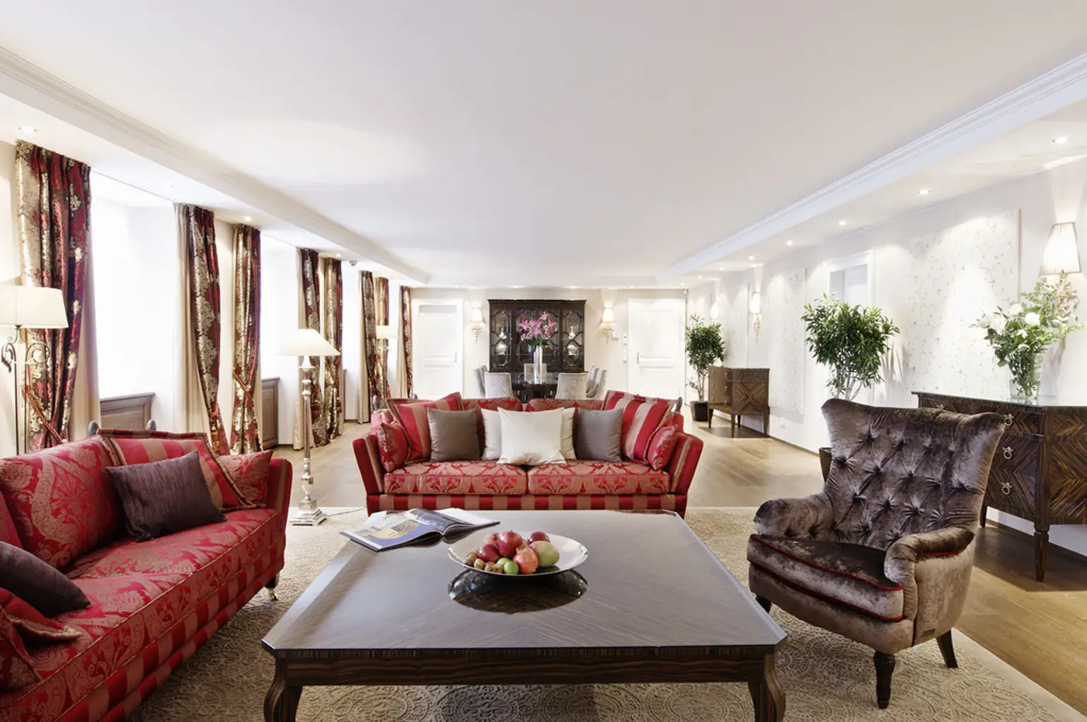 TOP-CITY-LAGE NÄHE PALAIS COBURG | LUXURIÖSE 7-ZIMMER WOHNUNG | EXKLUSIVE AUSSTATTUNG