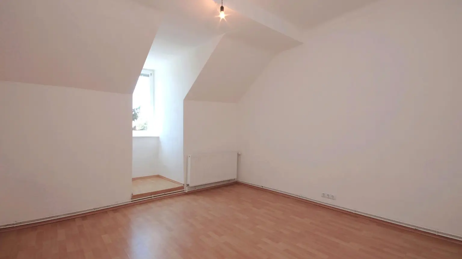 3-Zimmer-Wohnung nahe AVL, WG-tauglich!
