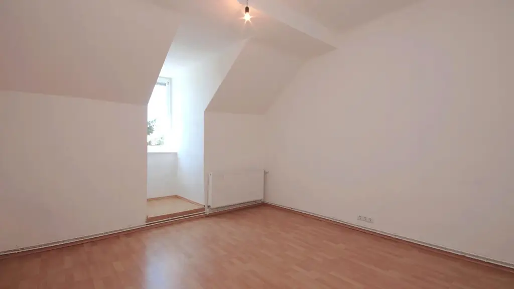 3-Zimmer-Wohnung nahe AVL, WG-tauglich!