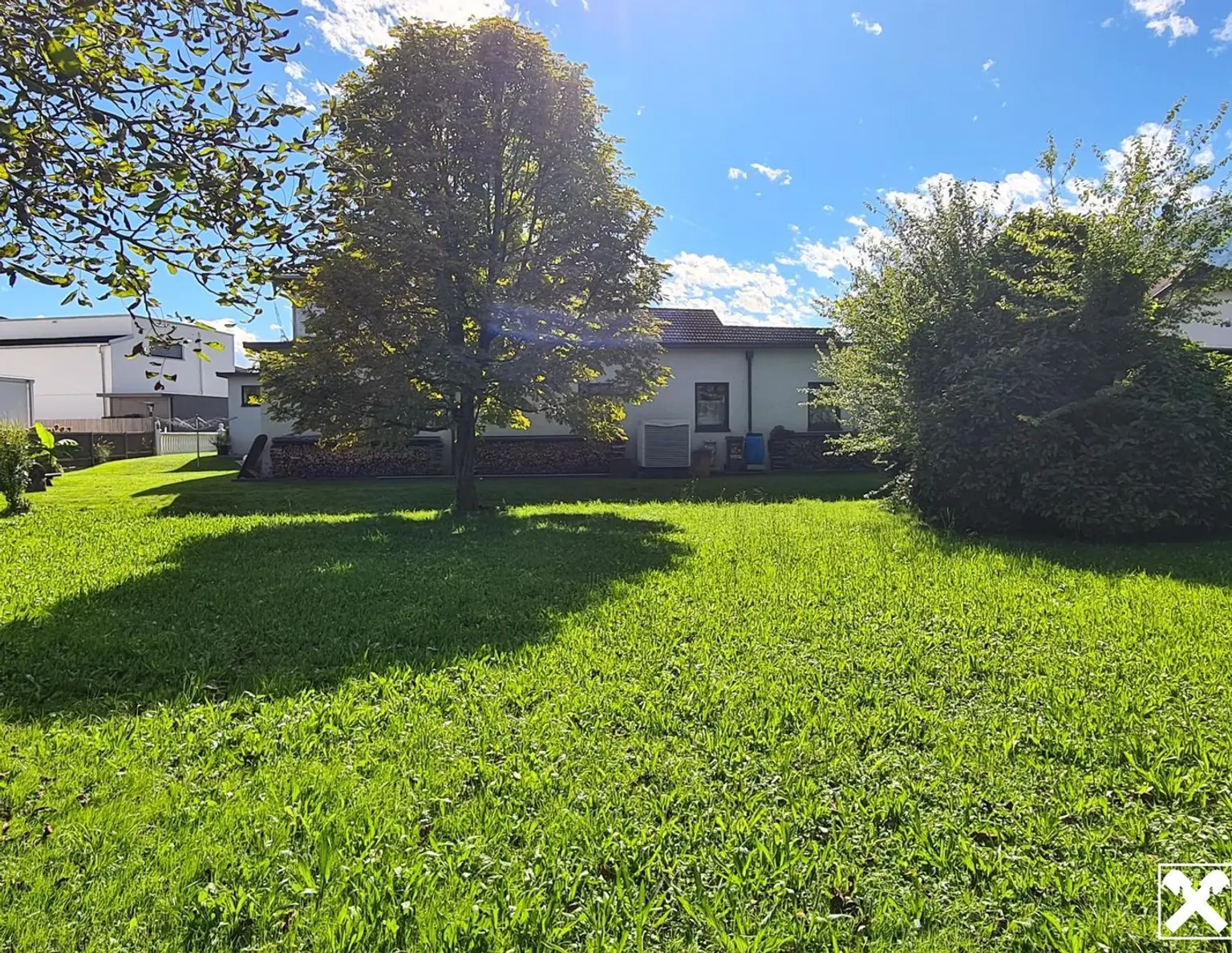 Grenznah & ruhig - Teilbares Grundstück