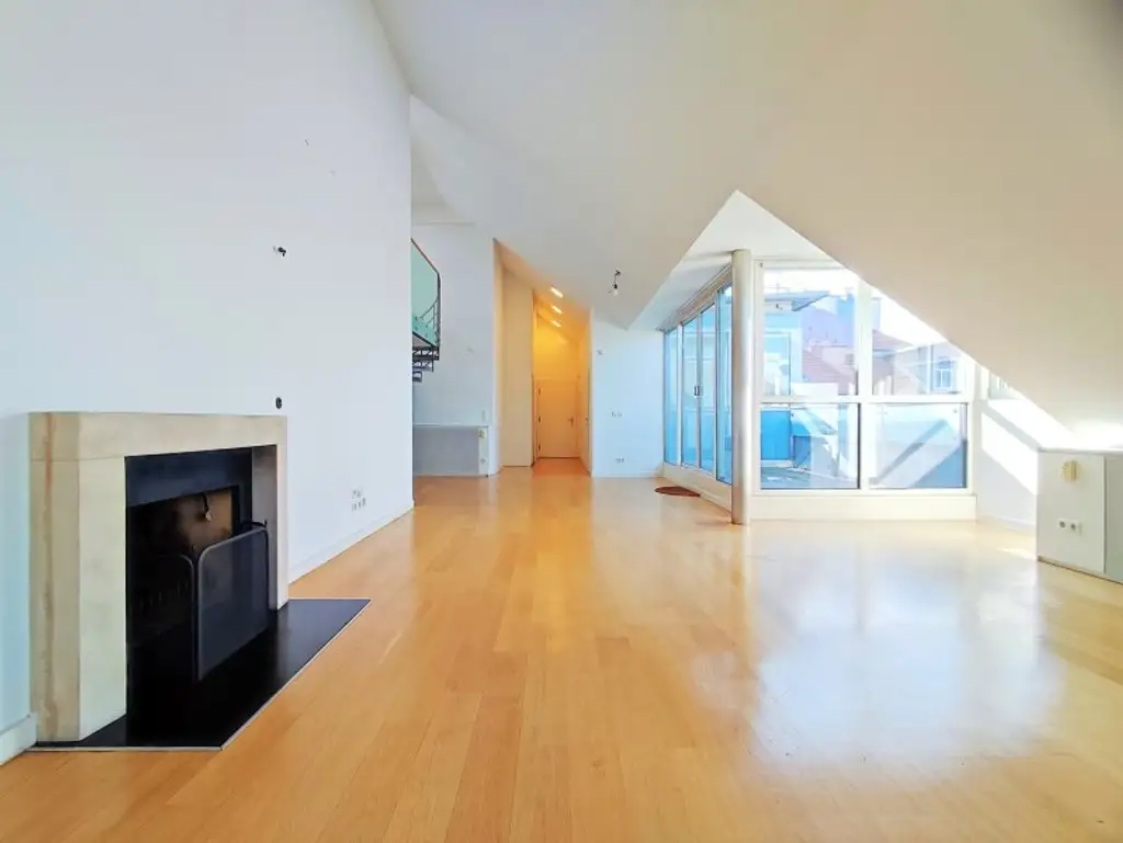 SKYLINE ROOFTOP APARTMENT : DG-Maisonette mit 2 Terrassen