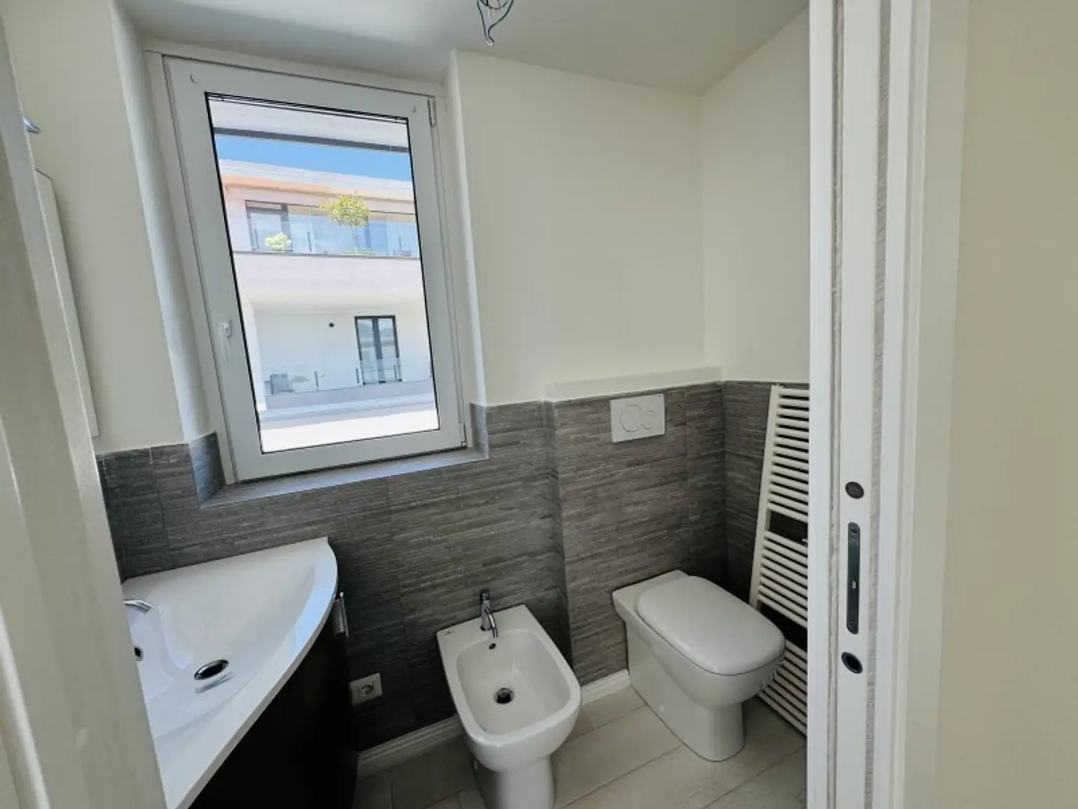 3-ZIMMER-WOHNUNG MIT PENTHOUSE-CHARAKTER IN PÖRTSCHACH AM WÖRTHERSEE – ERSTBEZUG