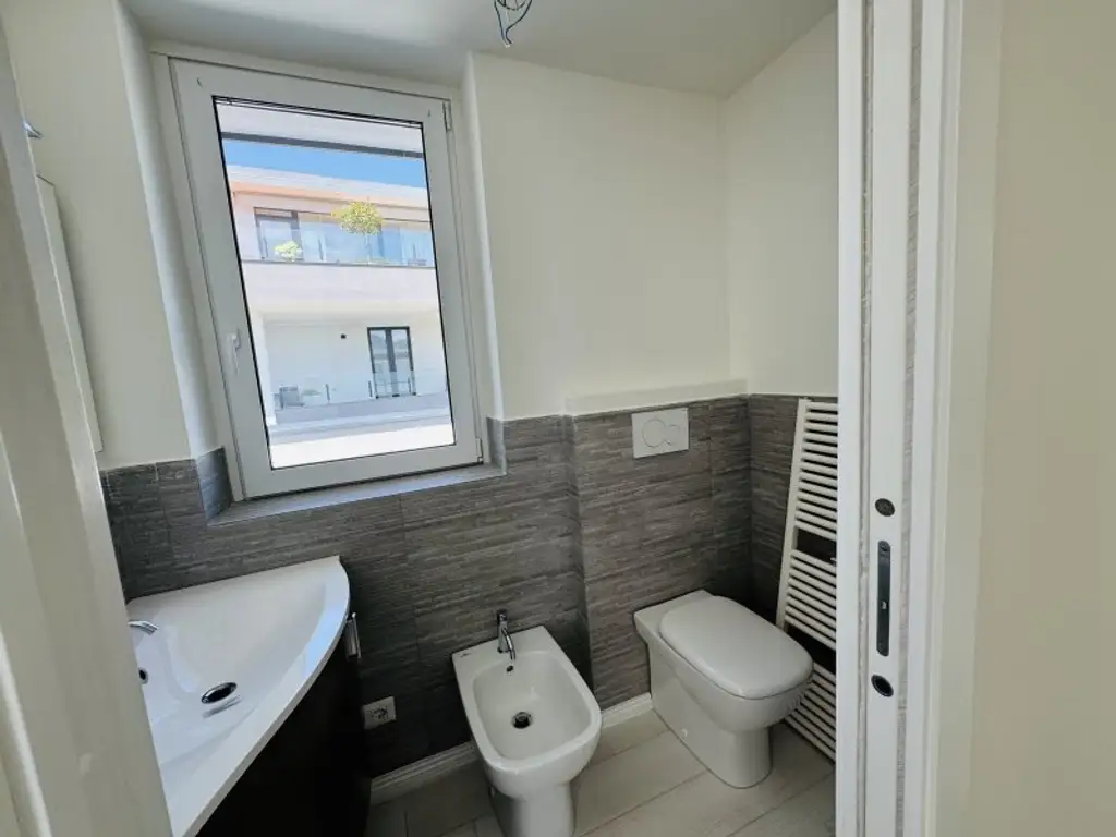 3-ZIMMER-WOHNUNG MIT PENTHOUSE-CHARAKTER IN PÖRTSCHACH AM WÖRTHERSEE – ERSTBEZUG