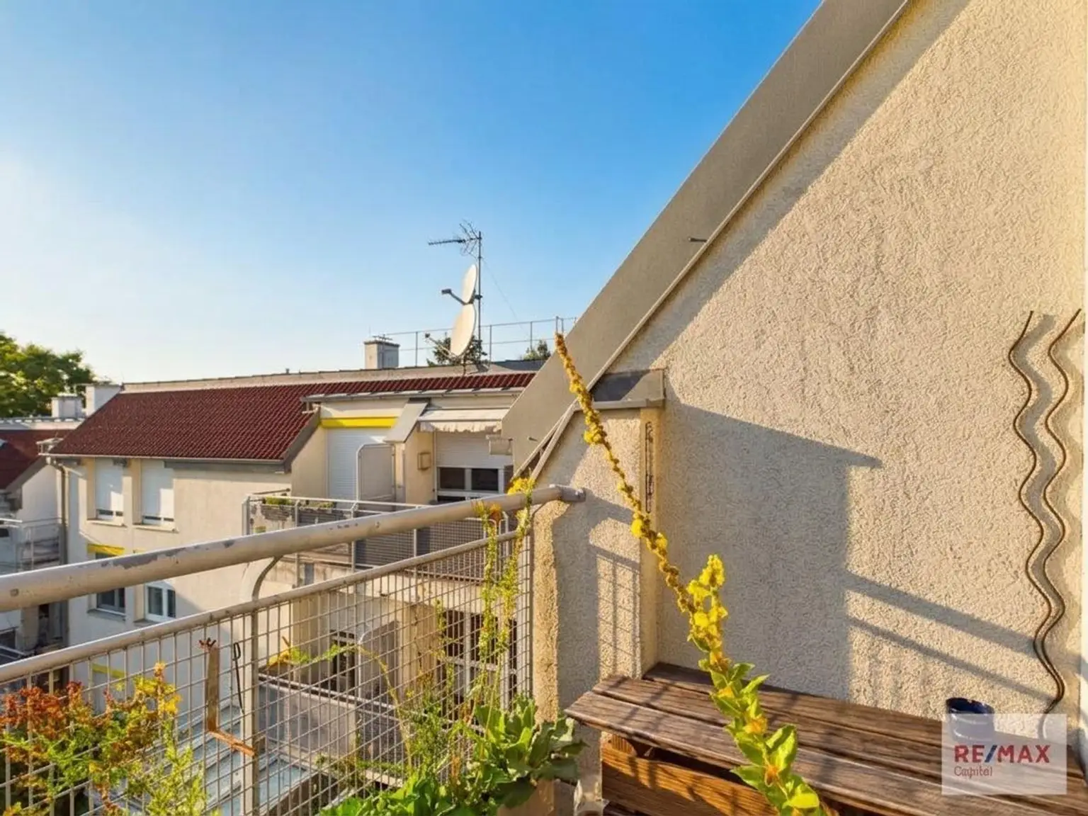 CAM05227G0-PR0060-STILL017
