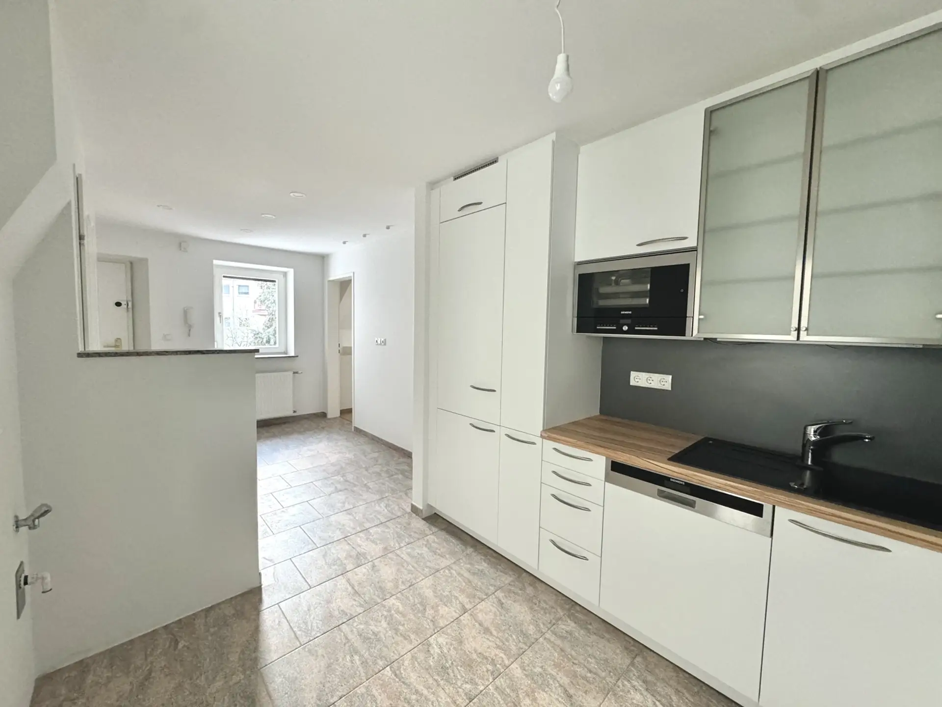 20250325_145122247_iOS