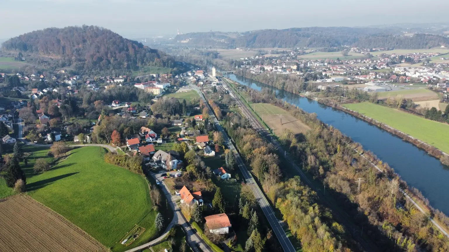 Sonniges Grundstück mit Traumaussicht und hoher Baudichte 0,2-0,8
