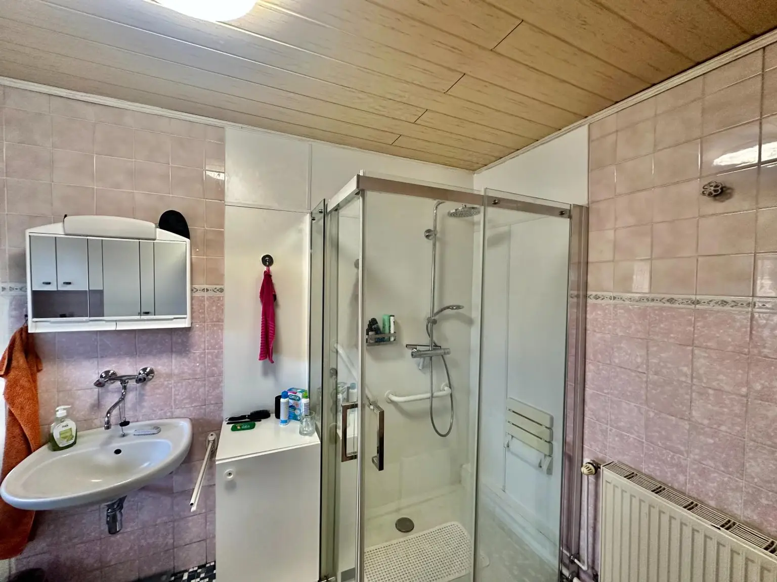 Ankommen & wohlfühlen – Ihr gepflegtes Landhaus in Ringelsdorf