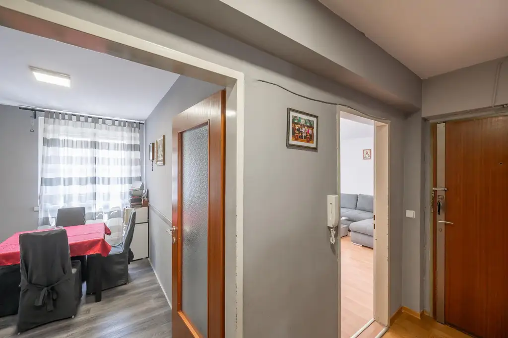 Starterwohnung: guter Grundriss, gute Verkehrsanbindung