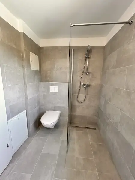 Neubau-Eckreihenhaus mit sonniger Dachterrasse, Garten und Wohnkeller - Verbringen Sie Weihnachten in Ihrem Traumhaus