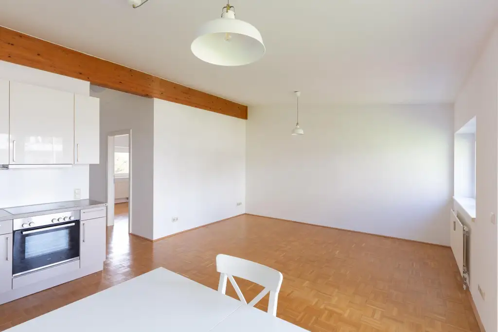 Helle 2-Zimmer-Wohnung mit Balkon in beliebter Wohnanlage – ruhig, grün, wunderbar!