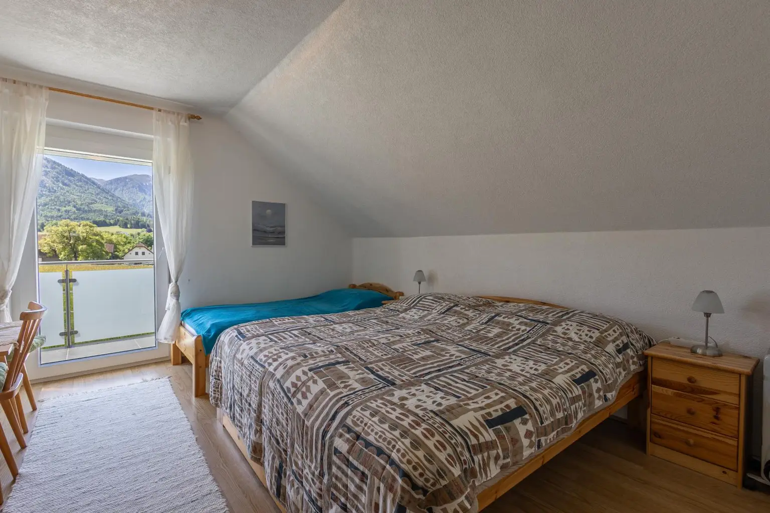 Zimmer 1 OG