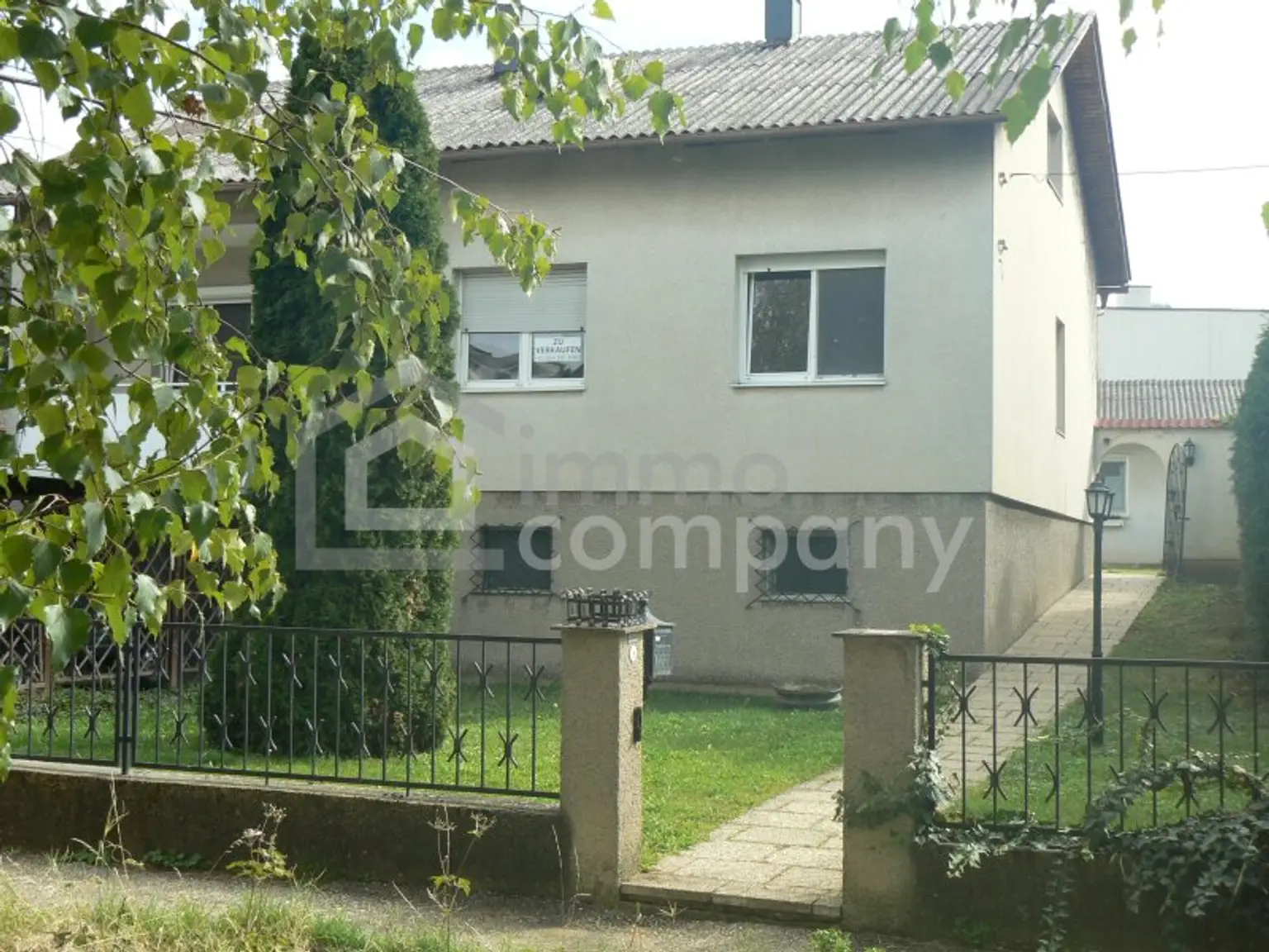 Neusiedl am See - Traumlage - geräumiges Einfamilienhaus mit traumhaftem Innenhof