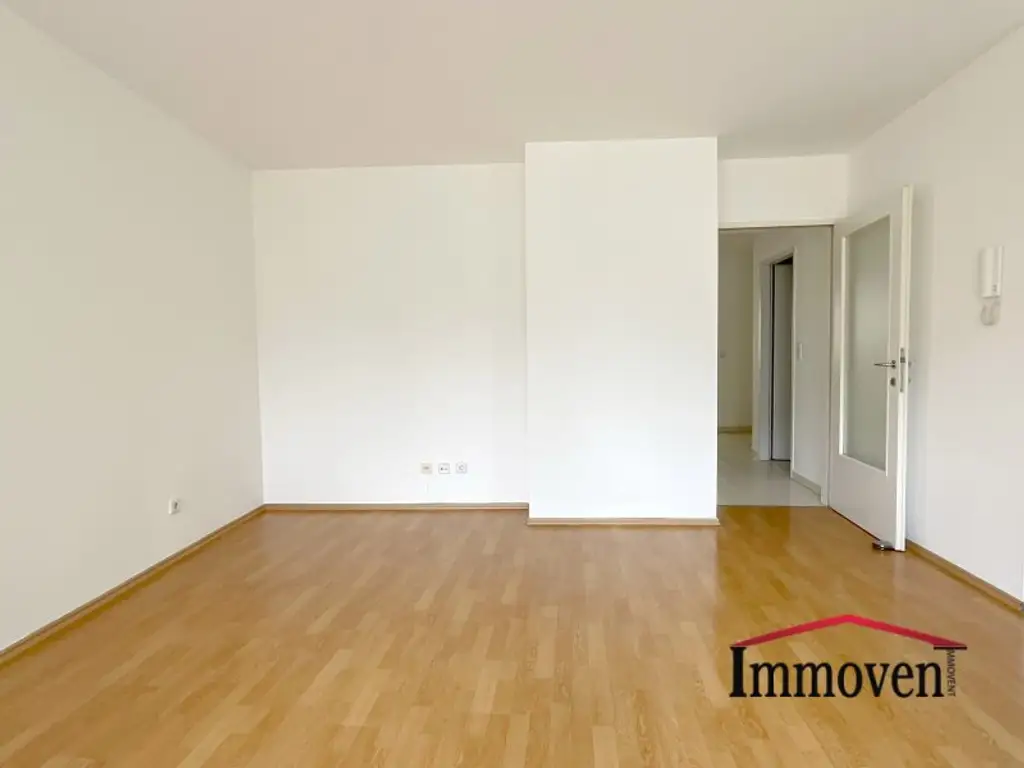 TEILWEISE HOFRUHELAGE - 2-Zimmerwohnung mit Balkon (Mietbeginn 01.02.2026)