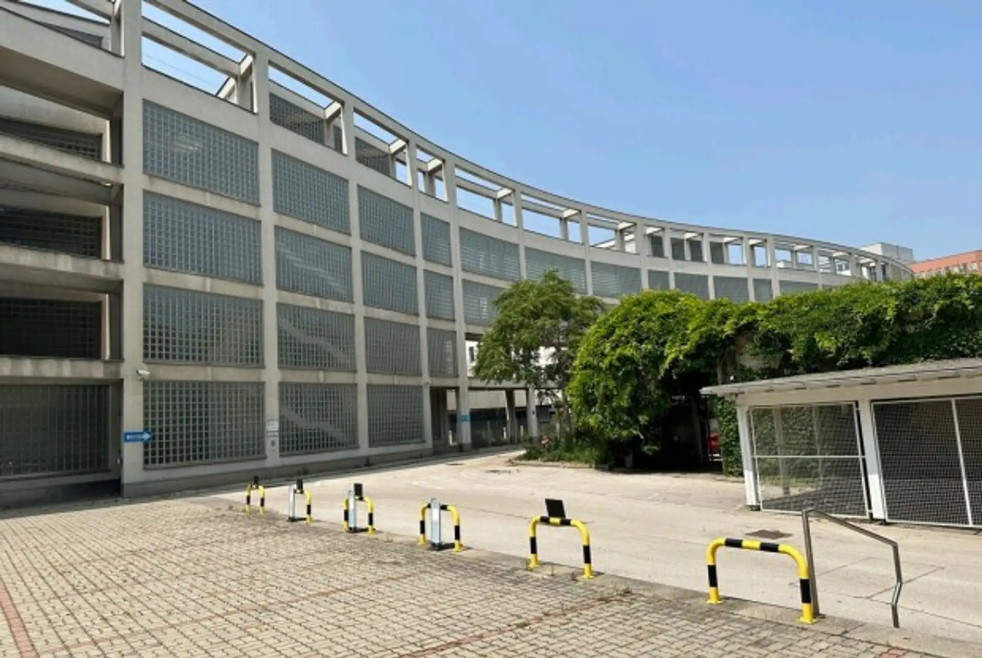 1110 Wien, Geiselbergstraße 21 außen