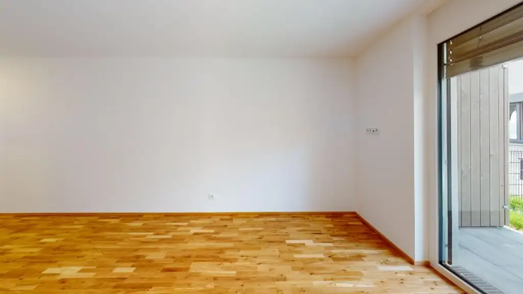 Vermietete Garconniere mit Garten zu verkaufen