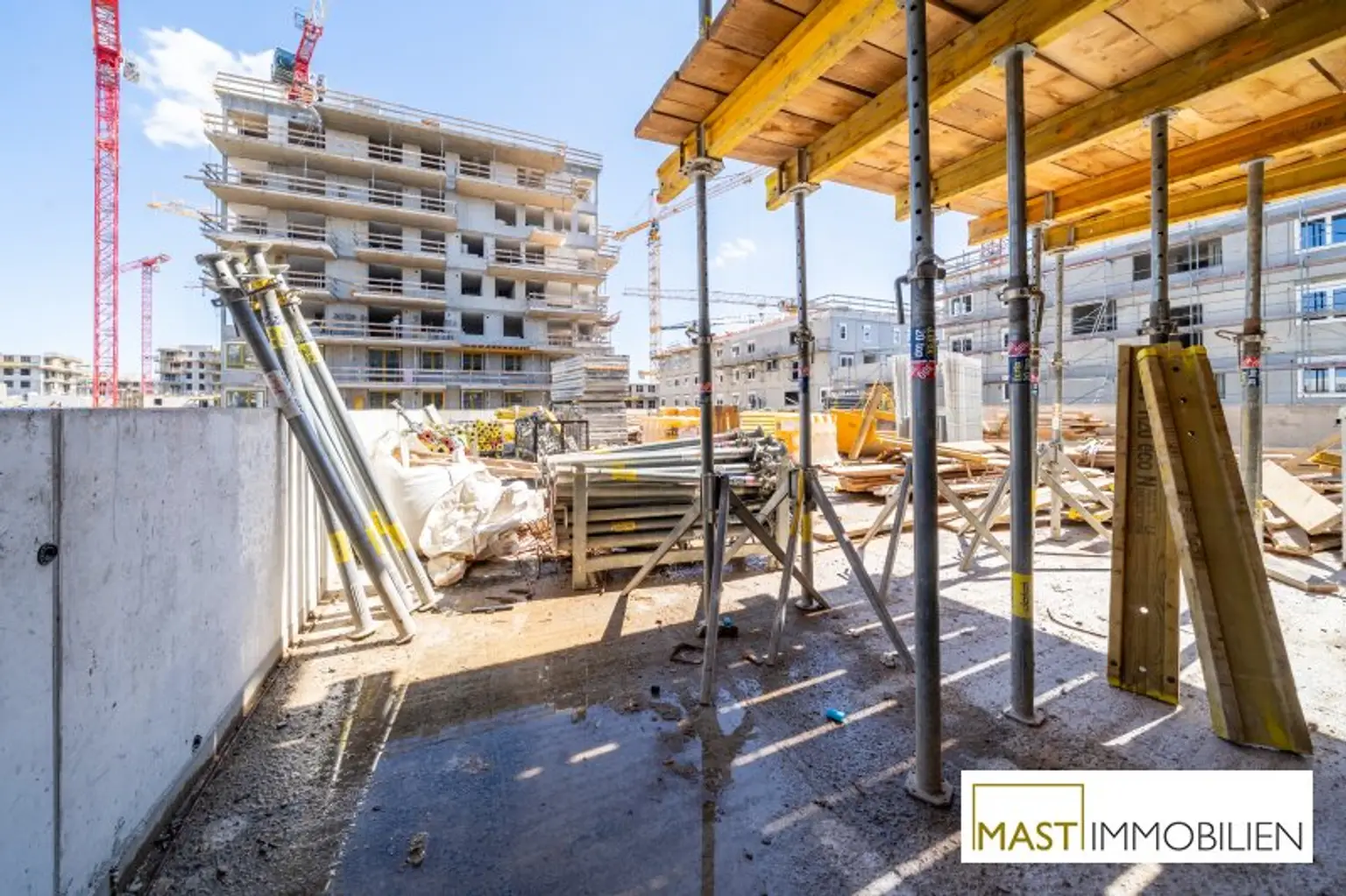 Wieder verfügbar! Provisionsfreie 3 Zimmer Familienwohnung mit über 65 qm Freifläche!