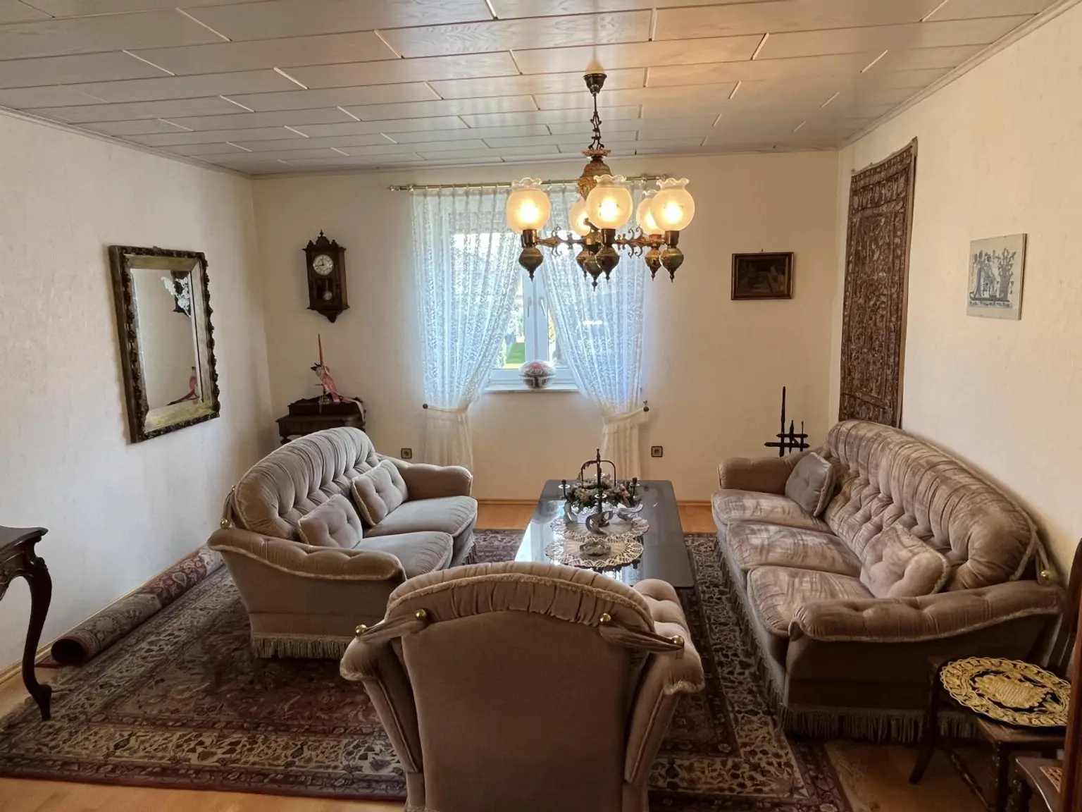 Wohnzimmer ca. 27 m²